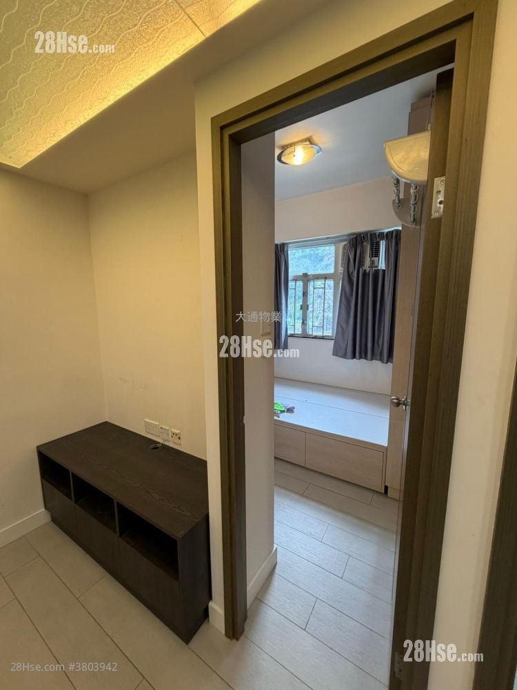 Sun Lee Building Rental 2 Bedrooms , 1 Bathroom 280 ft²