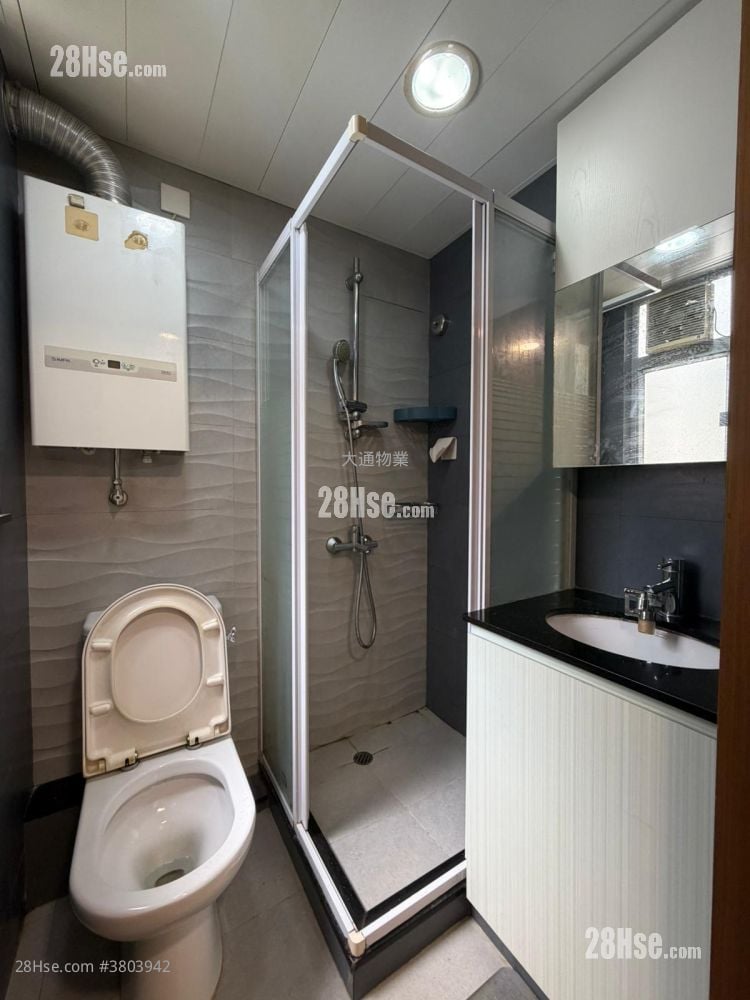 Sun Lee Building Rental 2 Bedrooms , 1 Bathroom 280 ft²