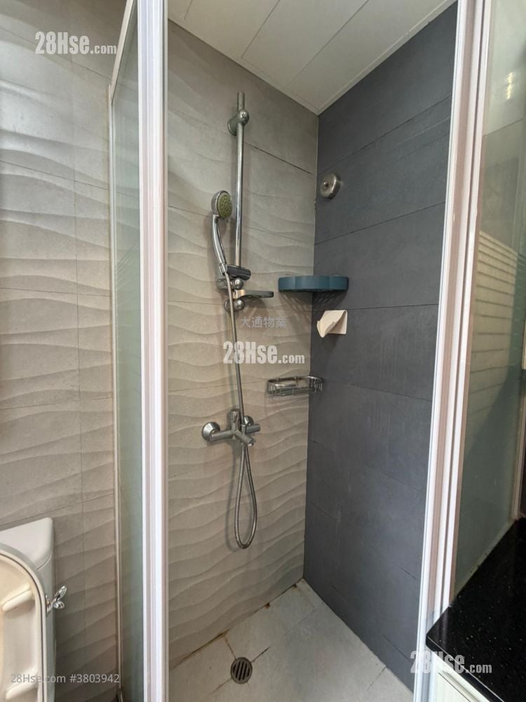 Sun Lee Building Rental 2 Bedrooms , 1 Bathroom 280 ft²