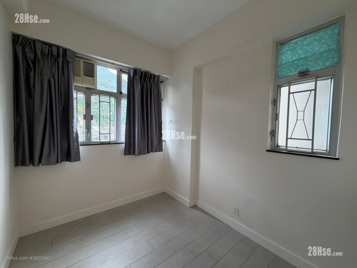 Sun Lee Building Rental 2 Bedrooms , 1 Bathroom 280 ft²