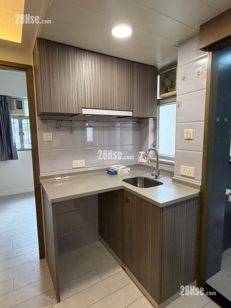 Sun Lee Building Rental 2 Bedrooms , 1 Bathroom 280 ft²