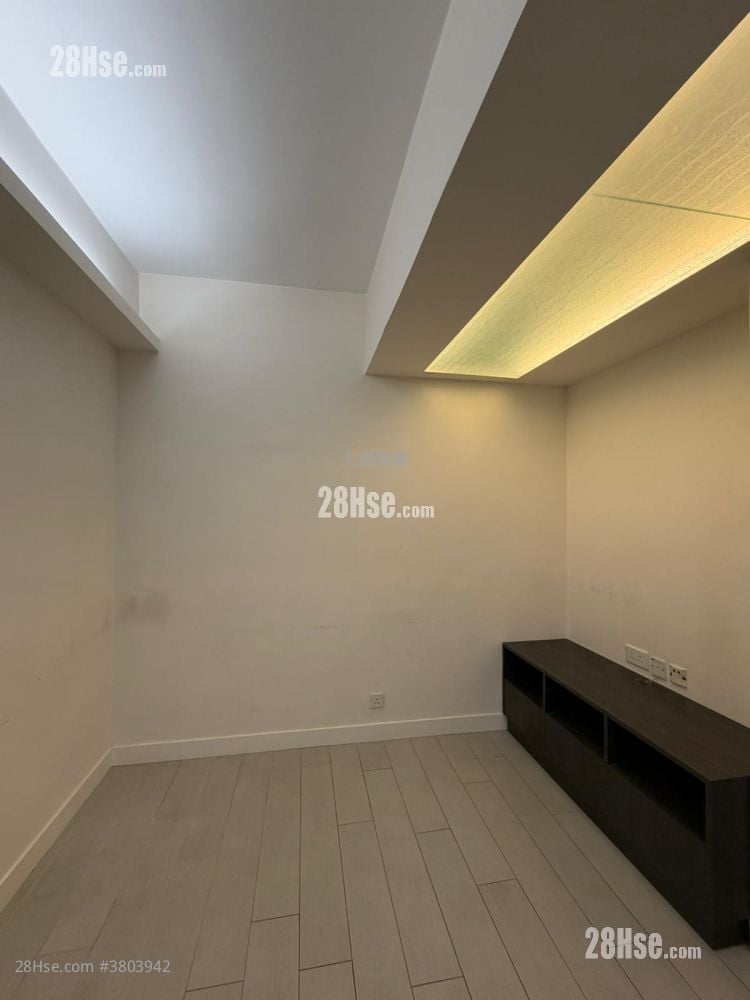 Sun Lee Building Rental 2 Bedrooms , 1 Bathroom 280 ft²