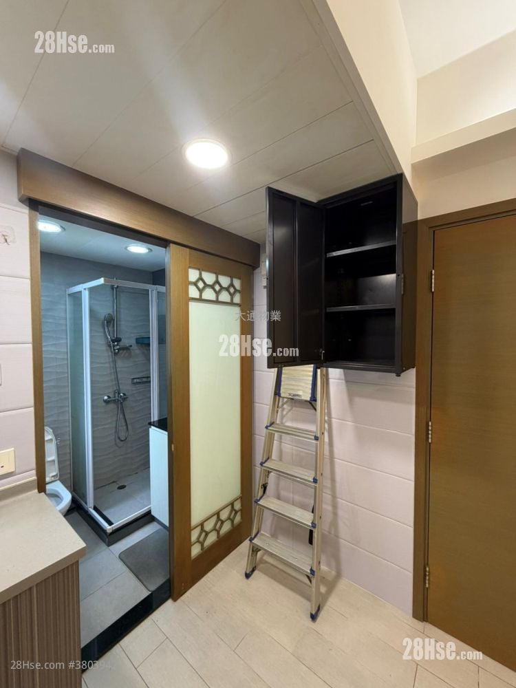 Sun Lee Building Rental 2 Bedrooms , 1 Bathroom 280 ft²