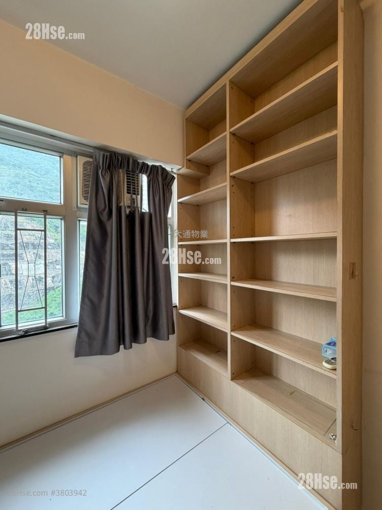 Sun Lee Building Rental 2 Bedrooms , 1 Bathroom 280 ft²