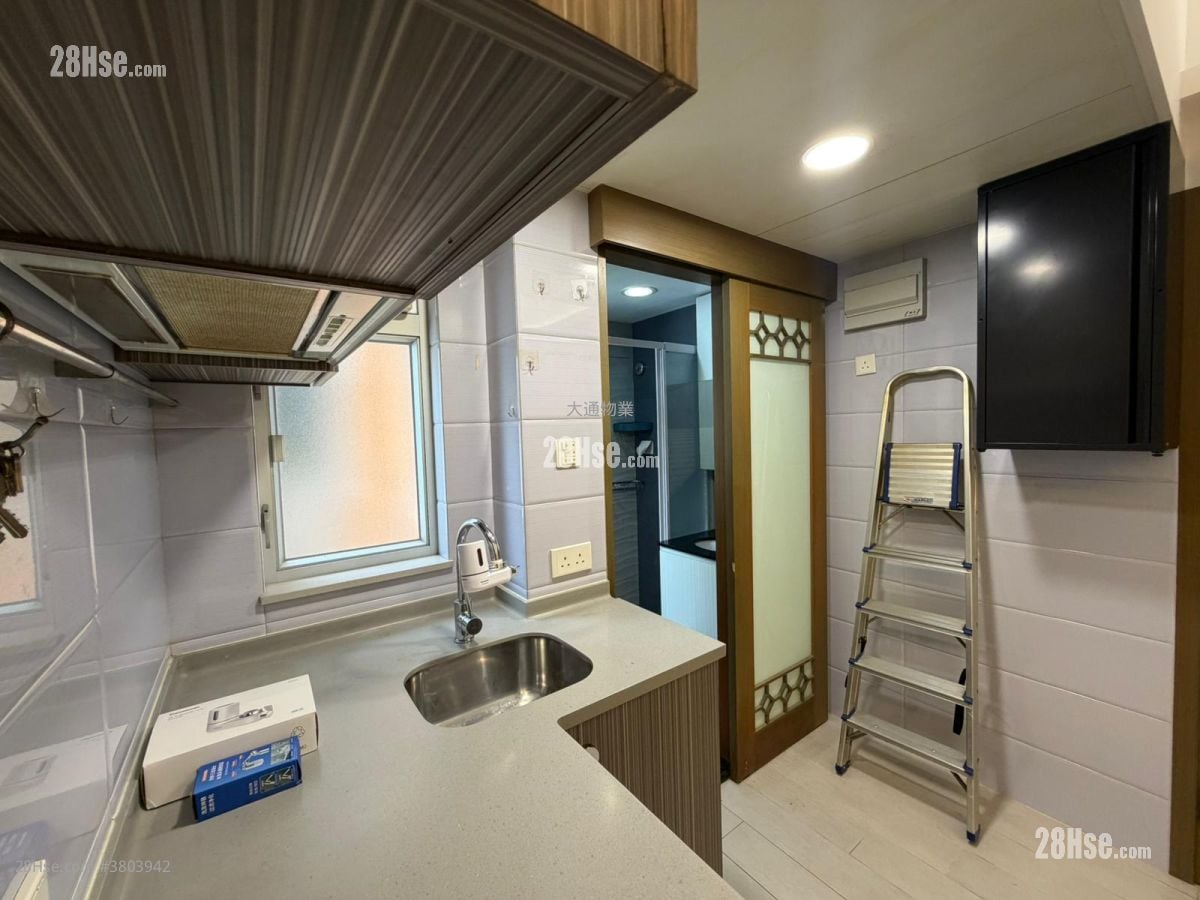 Sun Lee Building Rental 2 Bedrooms , 1 Bathroom 280 ft²