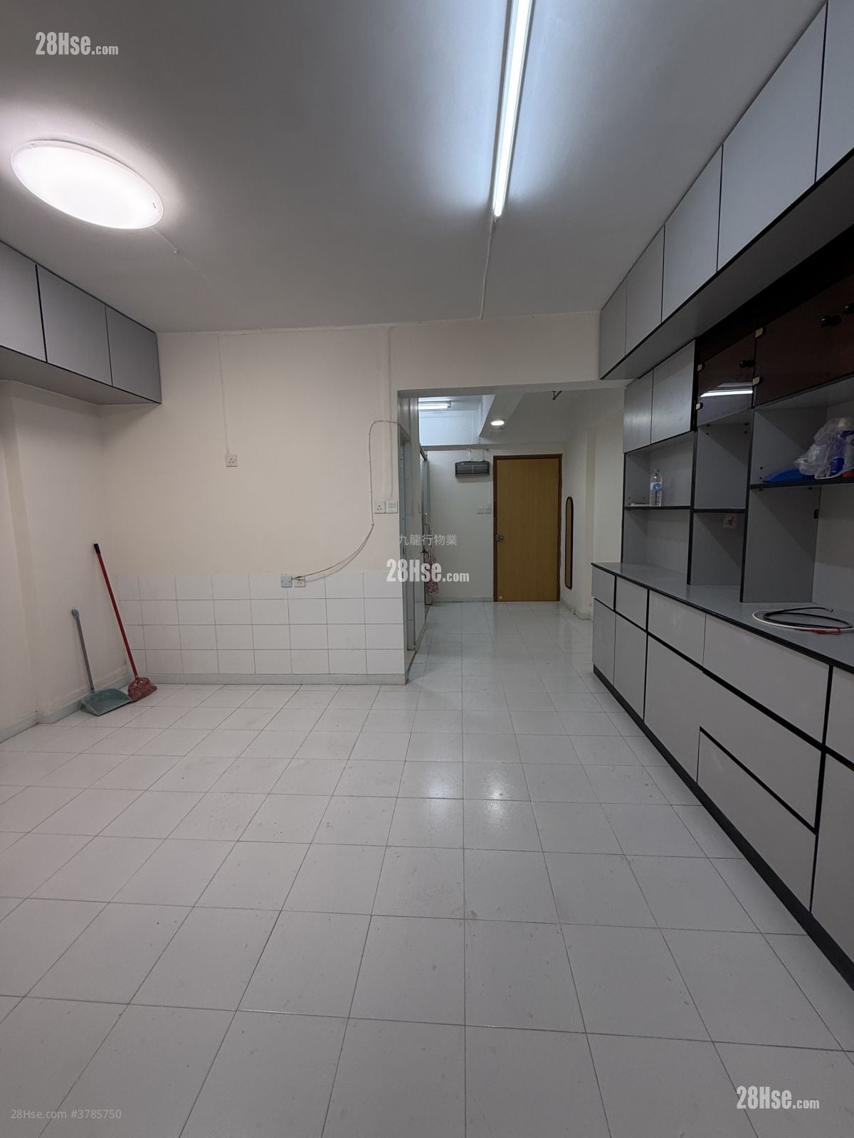 安福大楼 租盘 2 房 , 1 浴室 430 平方尺