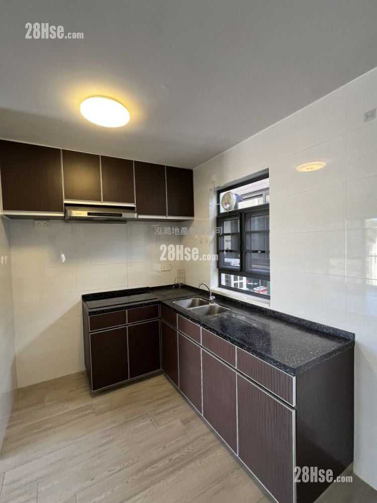 Village Sell 3 Bedrooms , 1 Bathroom 700 ft²