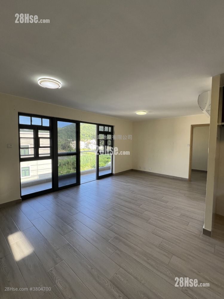 Village Sell 3 Bedrooms , 1 Bathroom 700 ft²