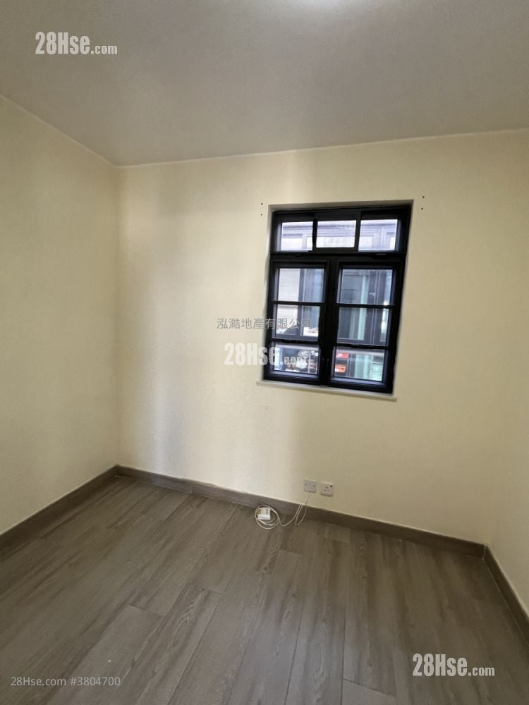 Village Sell 3 Bedrooms , 1 Bathroom 700 ft²