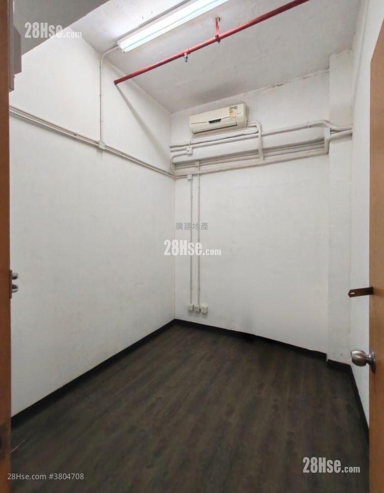 恆威工業中心-租$2,500/全包