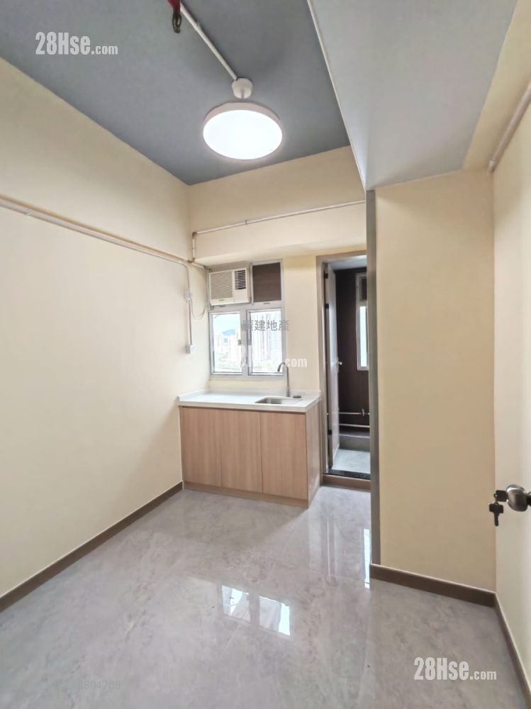 德雅工業中心-有獨立廁-熱水爐-租$3,900/全包