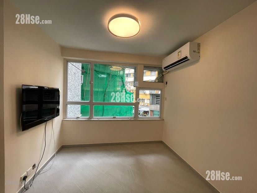 Luna Court Sell 2 Bedrooms , 1 Bathroom