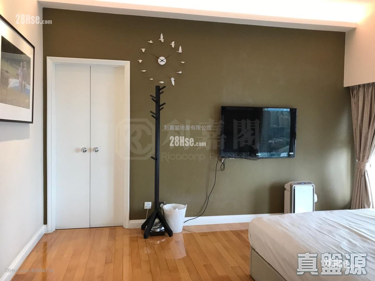 The Waterfront Sell 3 Bedrooms , 2 Bathrooms 1,592 ft²