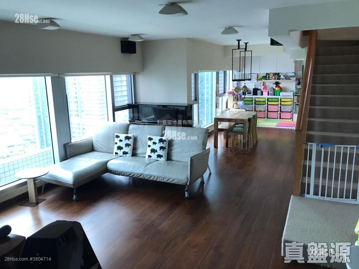 The Waterfront Sell 3 Bedrooms , 2 Bathrooms 1,592 ft²