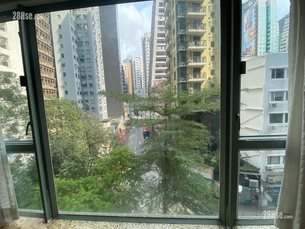 Queen's Terrace Sell 2 Bedrooms , 1 Bathroom 478 ft²