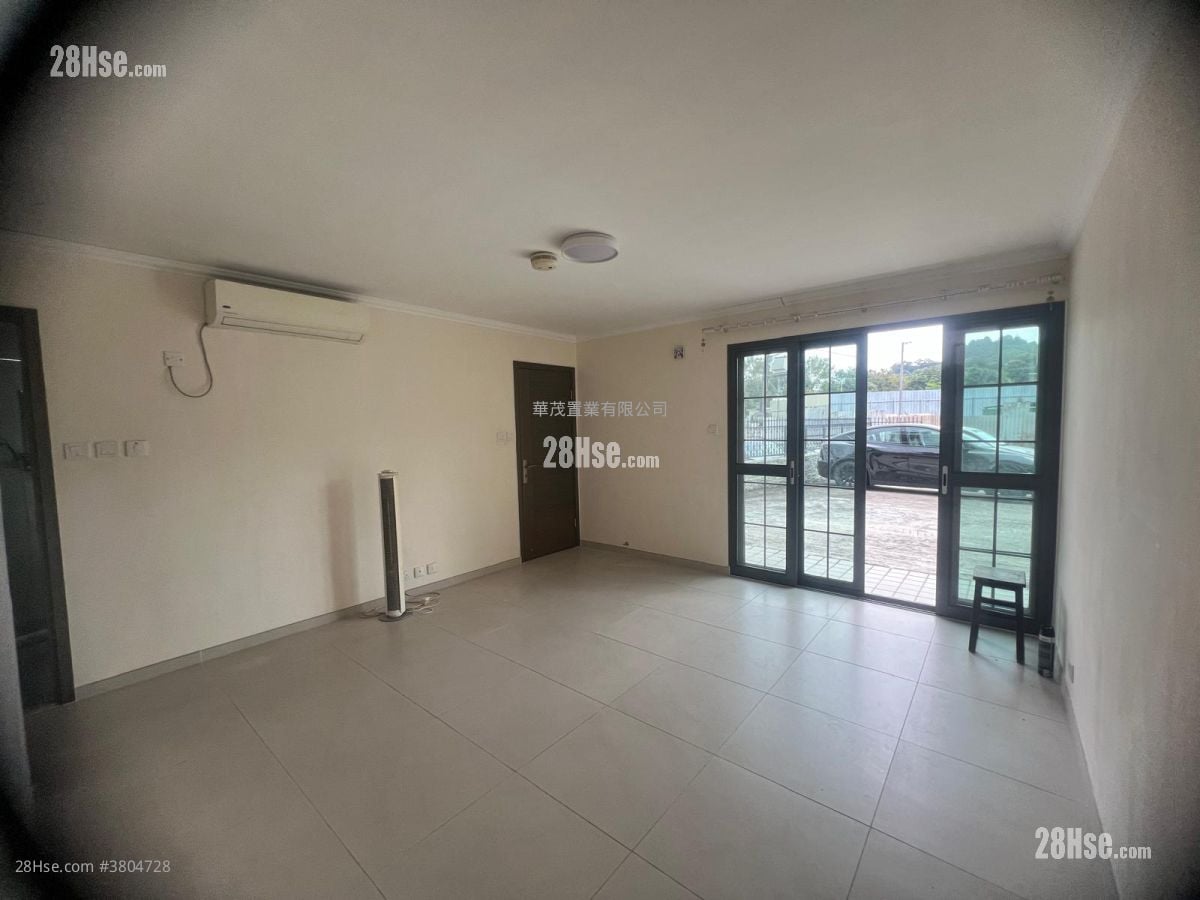 村屋 租盘 3 房 , 1 浴室 630 平方尺