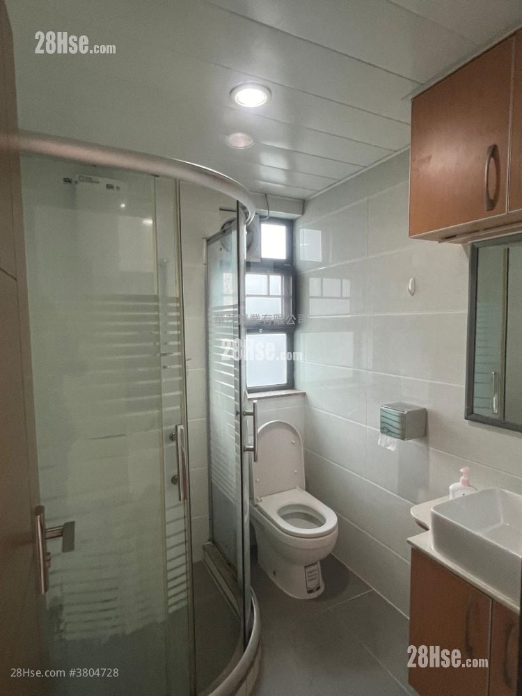 村屋 租盘 3 房 , 1 浴室 630 平方尺