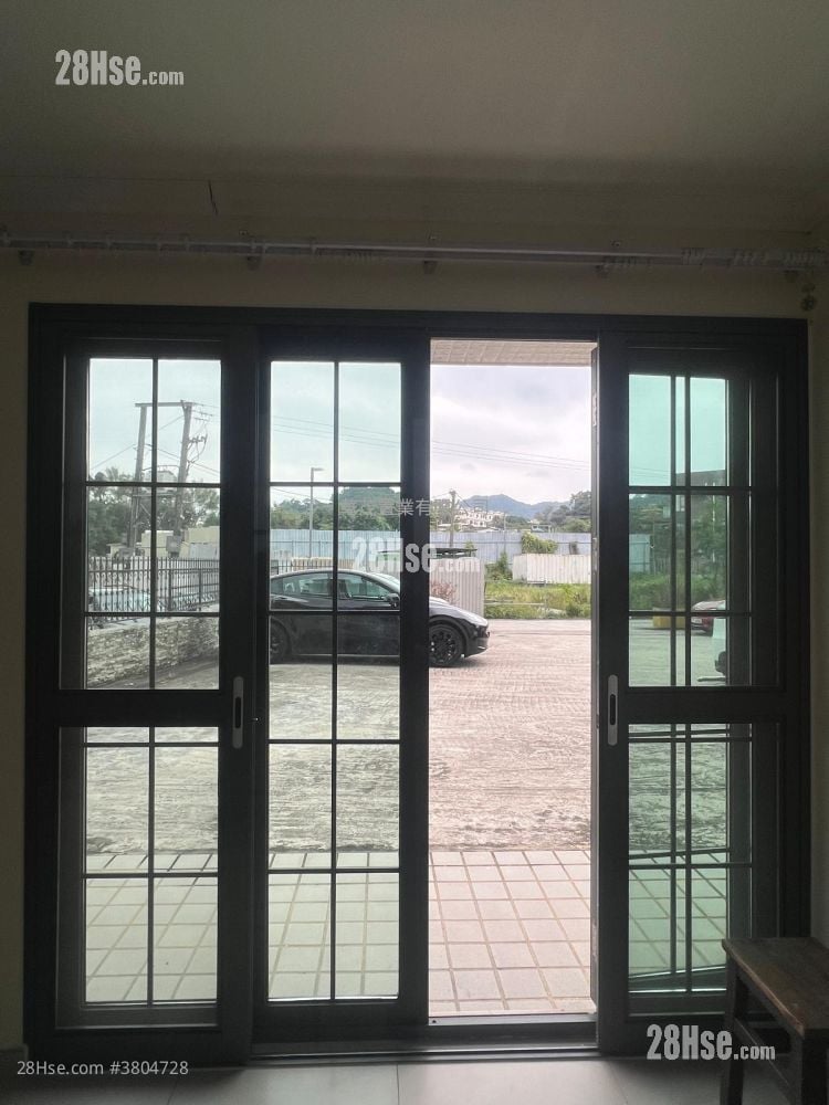 村屋 租盘 3 房 , 1 浴室 630 平方尺