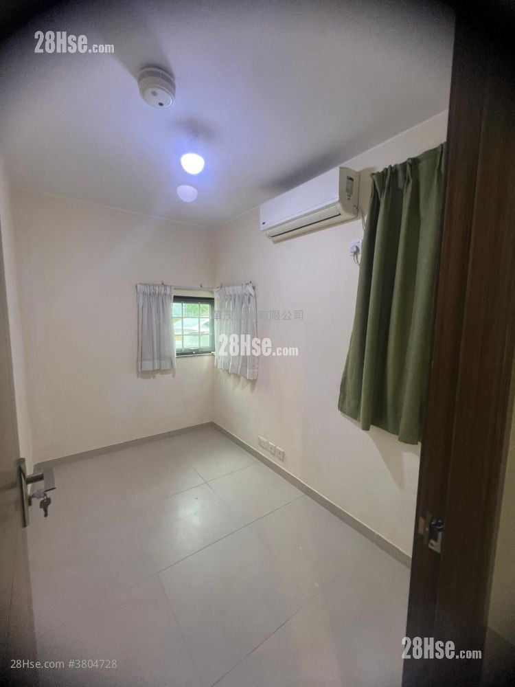 村屋 租盘 3 房 , 1 浴室 630 平方尺