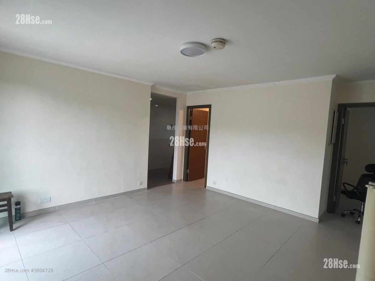 村屋 租盘 3 房 , 1 浴室 630 平方尺