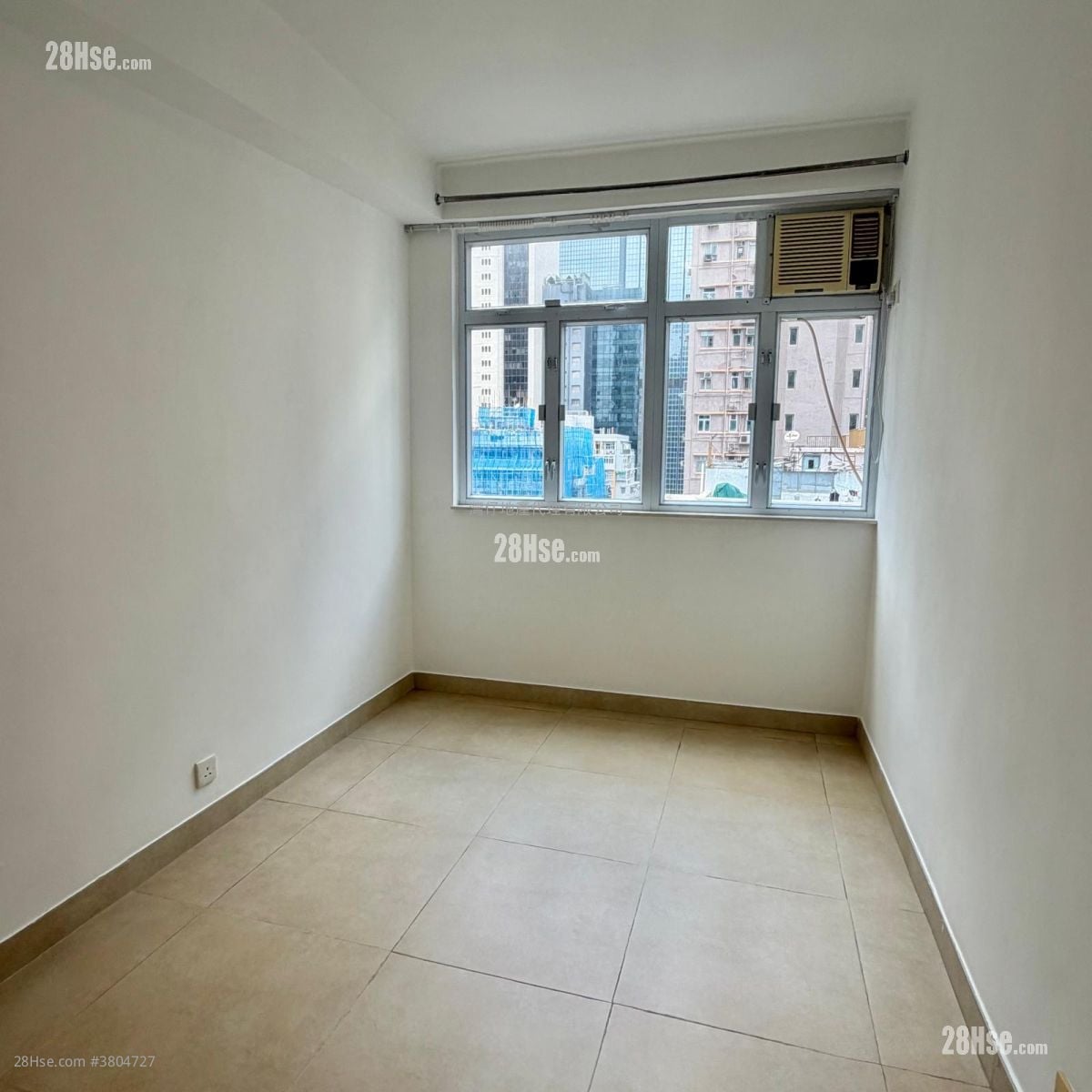 利荣大楼 租盘 3 房 , 1 浴室 543 平方尺