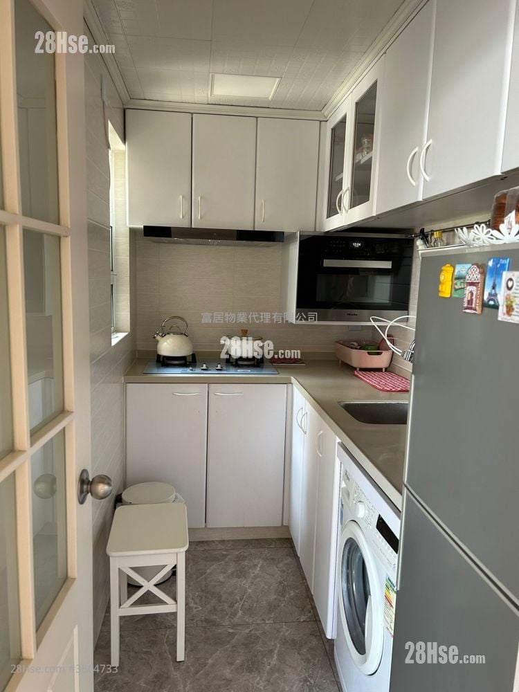 Rhine Garden Sell 3 Bedrooms , 2 Bathrooms 630 ft²