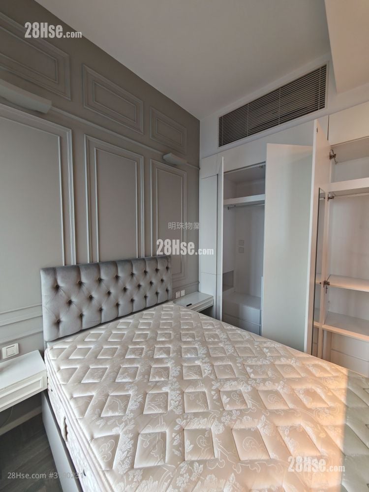 The Gloucester Rental Studio , 1 Bathroom 368 ft²