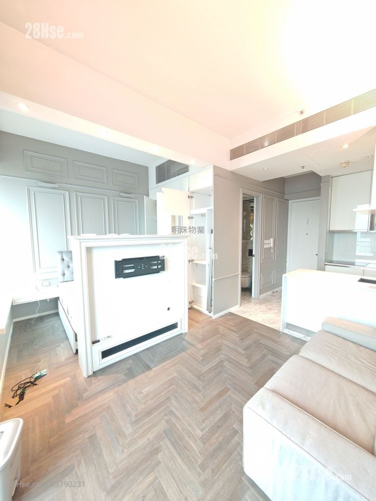 The Gloucester Rental Studio , 1 Bathroom 368 ft²