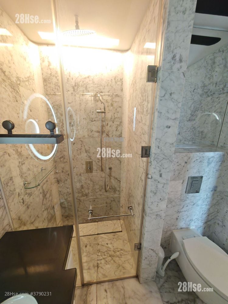 The Gloucester Rental Studio , 1 Bathroom 368 ft²