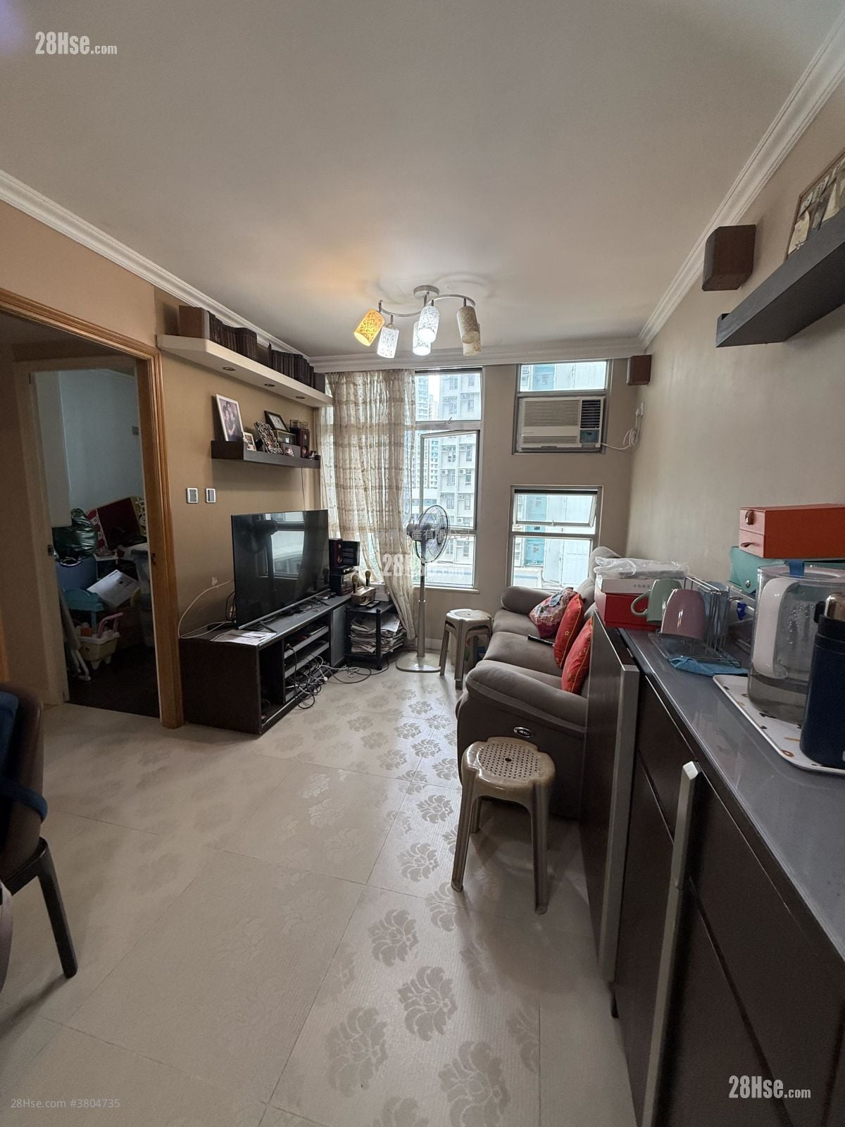 Tung Tao Court Sell 3 Bedrooms 666 ft²