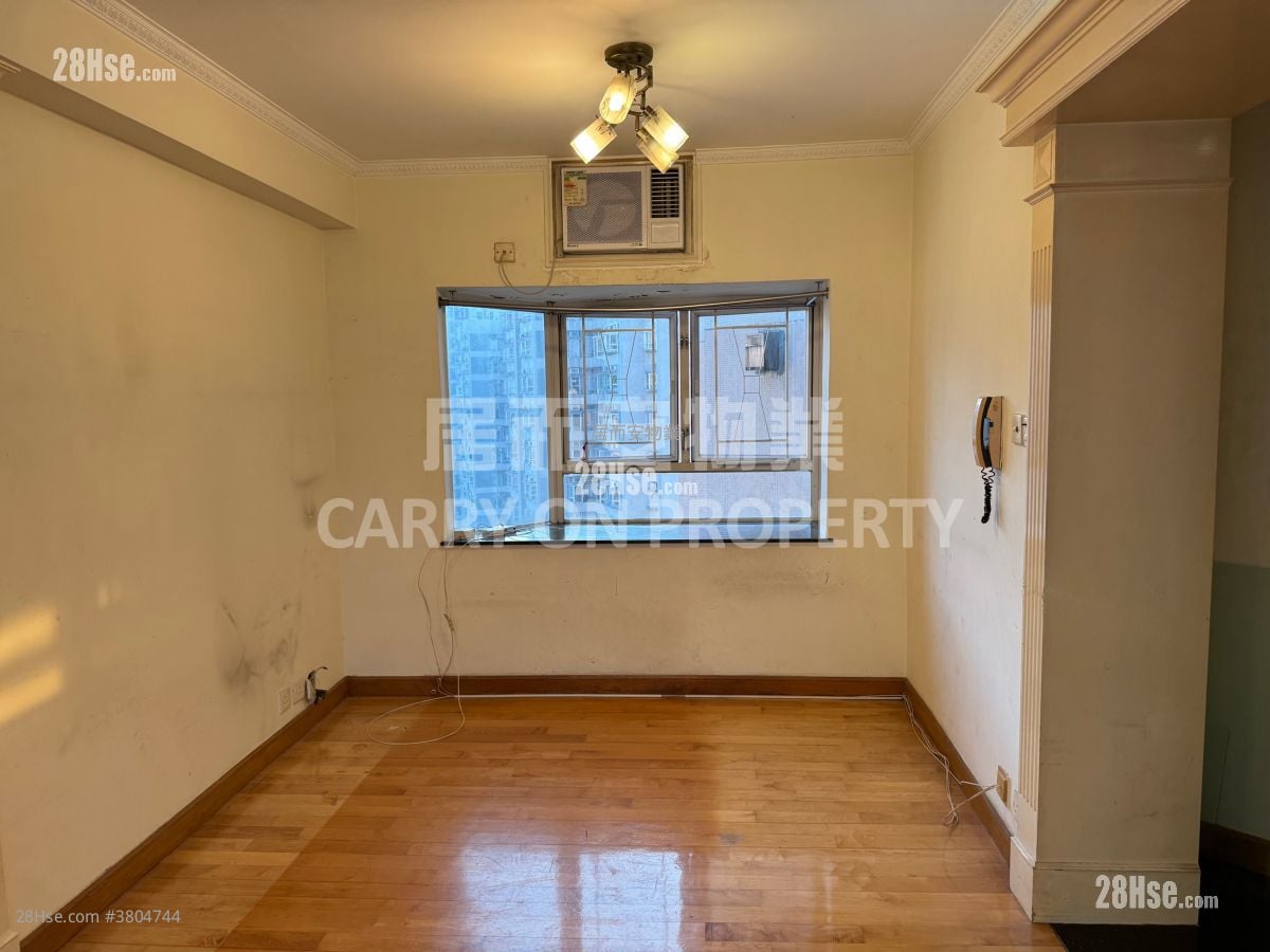 Waterside Plaza Sell 3 Bedrooms , 1 Bathroom 547 ft²