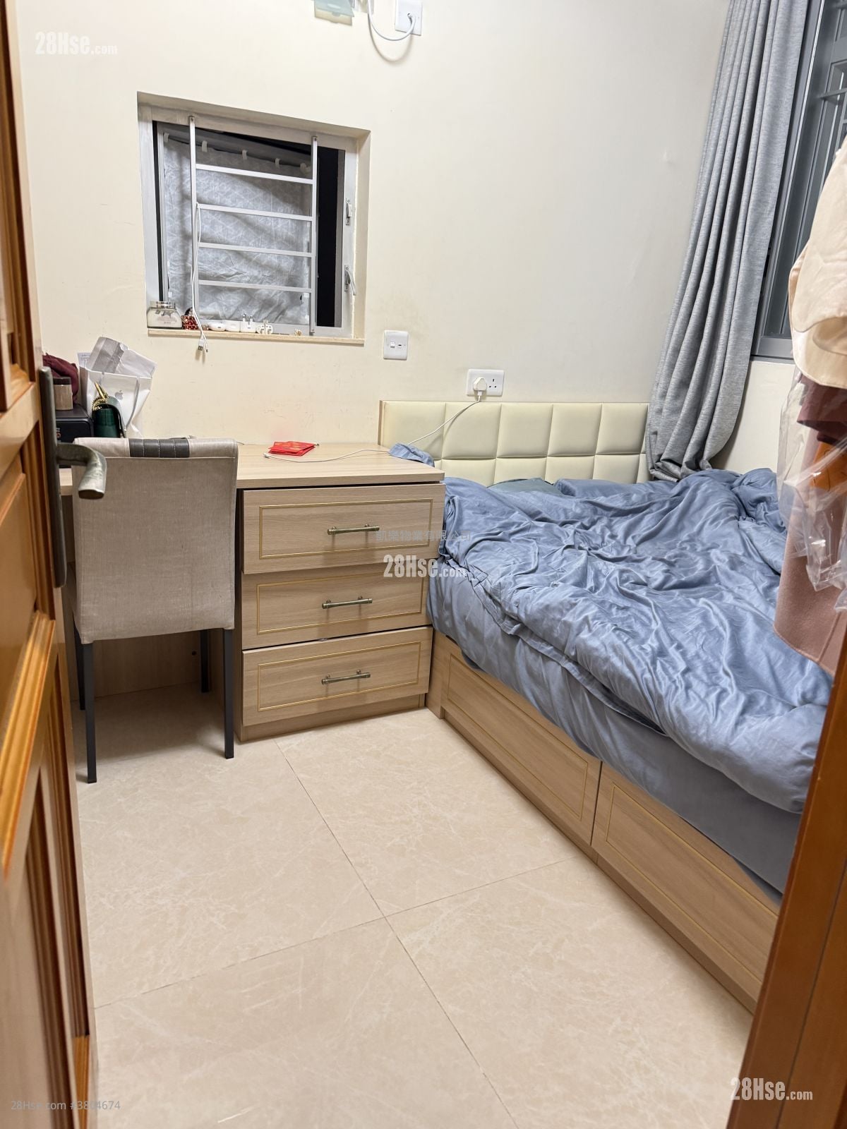 Hoi Lok Court Sell 2 Bedrooms , 1 Bathroom 482 ft²