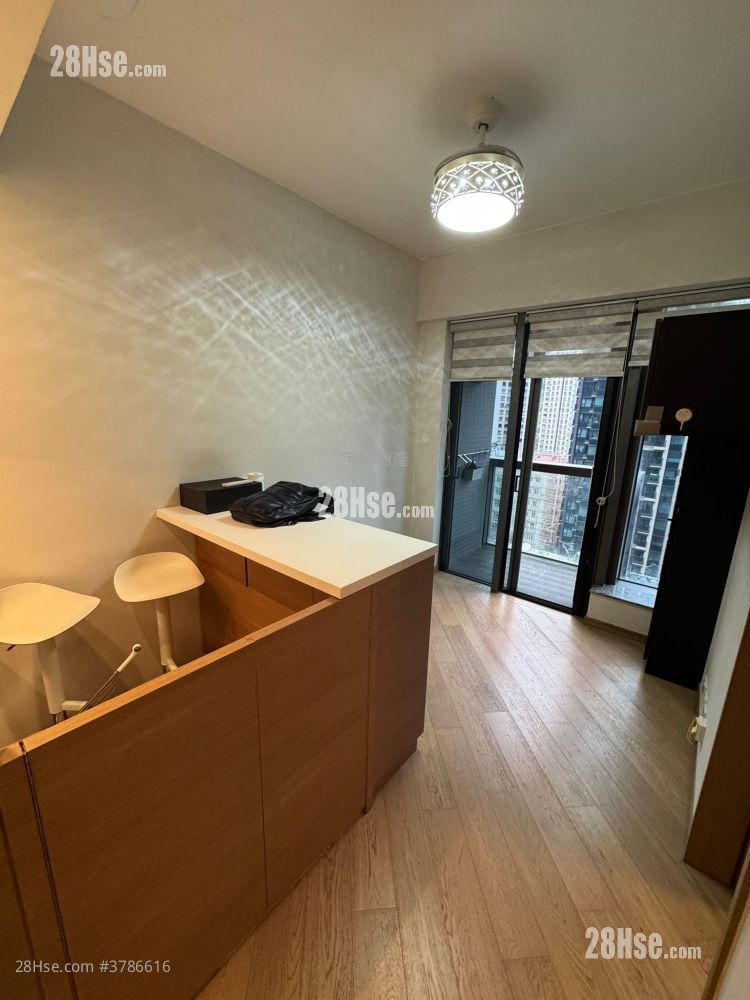 High One Rental 1 Bedroom , 1 Bathroom 273 ft²