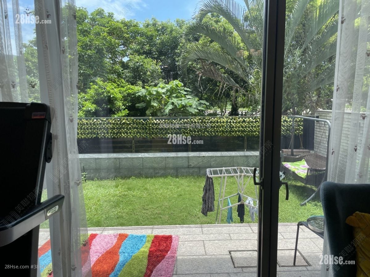 Monterey 售盘 4 房 , 3 浴室 2,001 平方尺