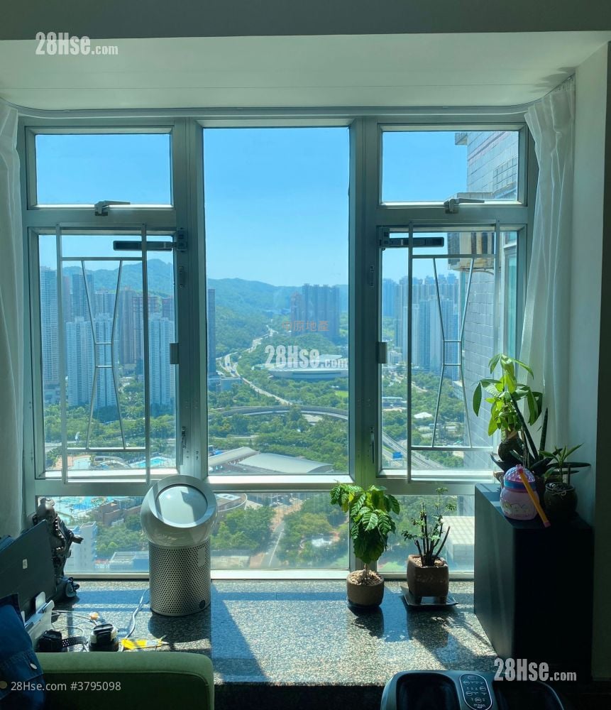 The Metro City Sell 3 Bedrooms , 2 Bathrooms 526 ft²