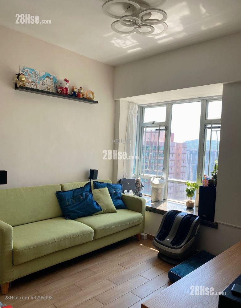 The Metro City Sell 3 Bedrooms , 2 Bathrooms 526 ft²