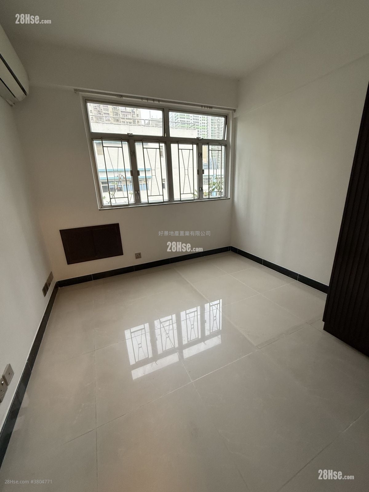 Apartment Rental 527 ft²