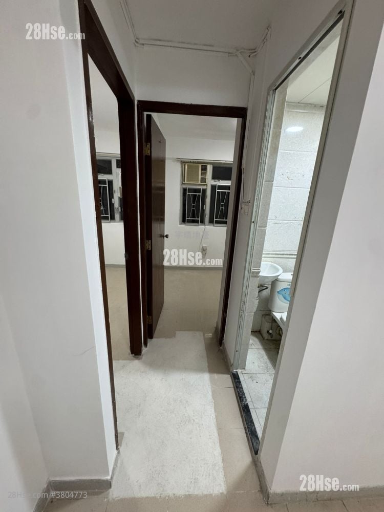 Pei Ho Building Rental 2 Bedrooms , 1 Bathroom 301 ft²