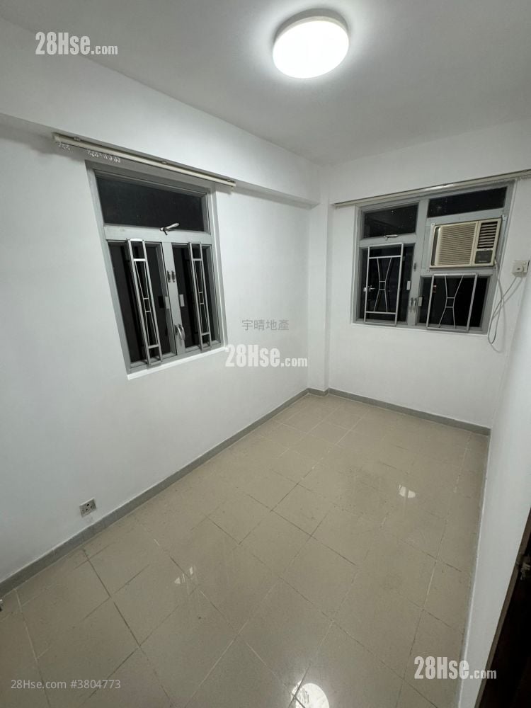 Pei Ho Building Rental 2 Bedrooms , 1 Bathroom 301 ft²