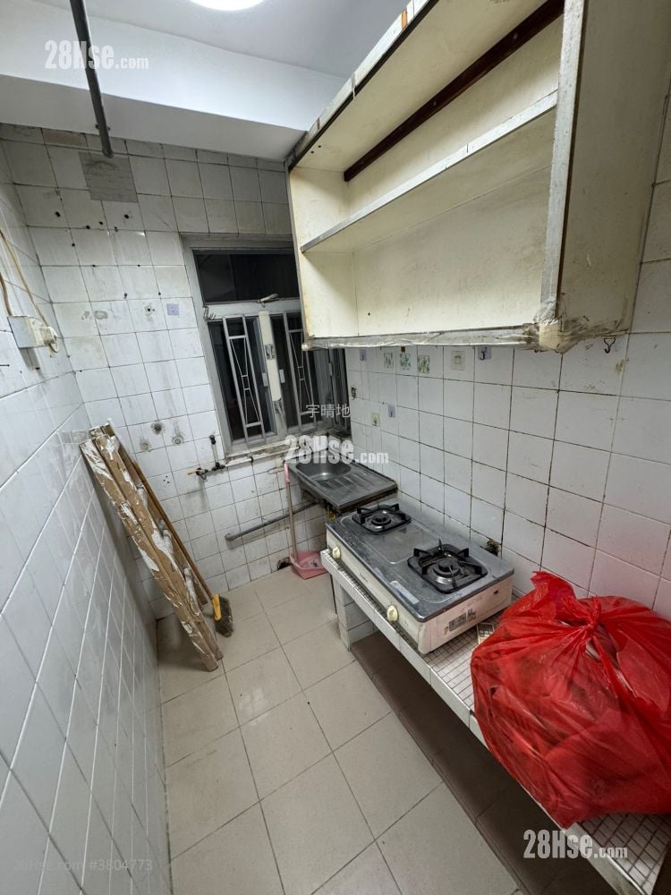 Pei Ho Building Rental 2 Bedrooms , 1 Bathroom 301 ft²