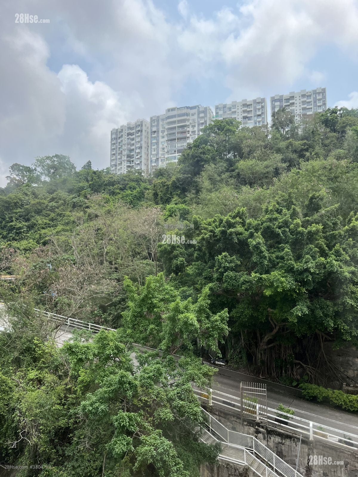 Bedford Gardens Rental 2 Bedrooms , 1 Bathroom 506 ft²