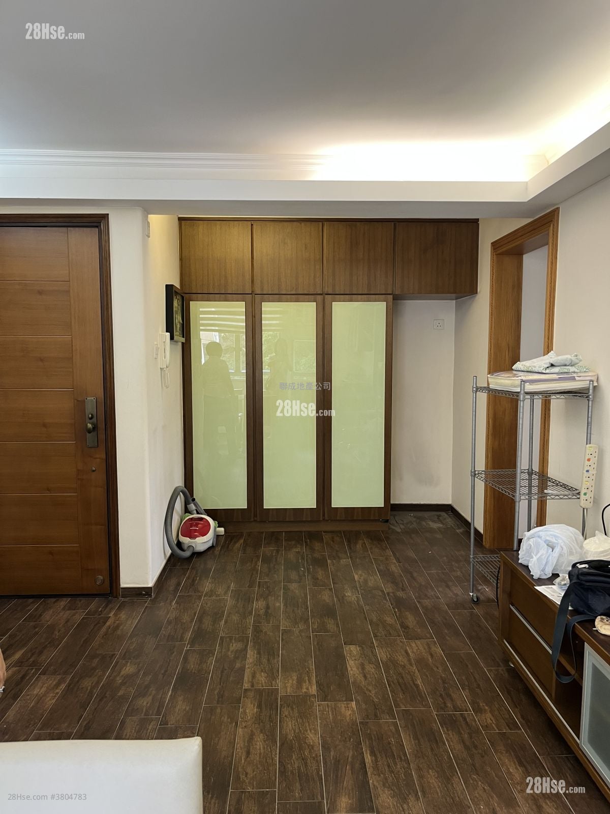 Bedford Gardens Rental 2 Bedrooms , 1 Bathroom 506 ft²