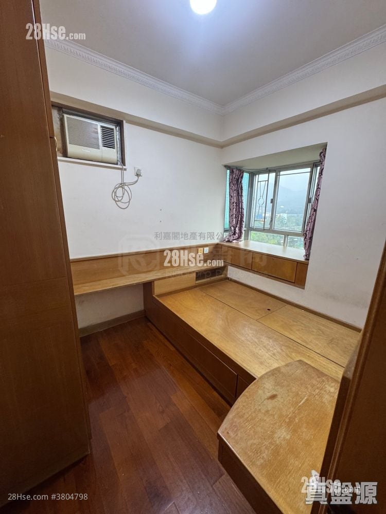 Tai Po Centre Sell 2 Bedrooms , 1 Bathroom 451 ft²