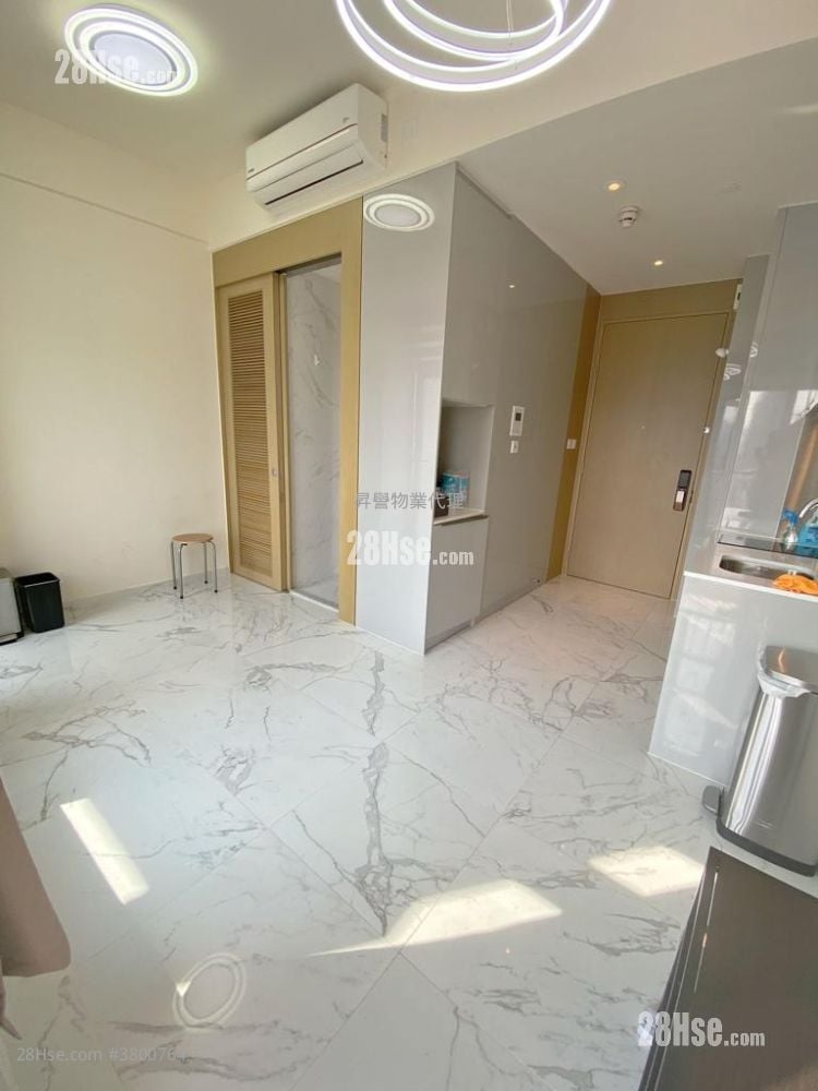 City Hub Rental Studio , 1 Bathroom 267 ft²