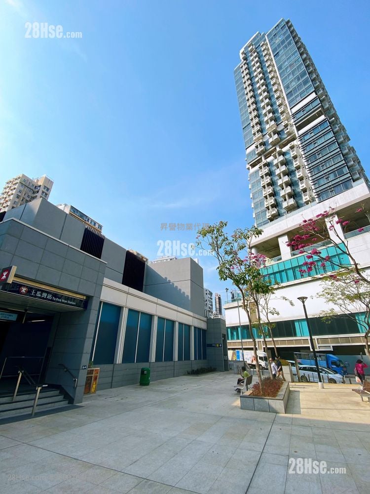 City Hub Rental Studio , 1 Bathroom 267 ft²