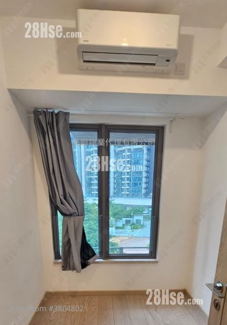 Sea To Sky Sell 2 Bedrooms , 1 Bathroom 471 ft²