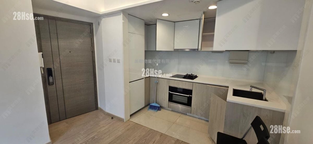 Sea To Sky Sell 2 Bedrooms , 1 Bathroom 471 ft²