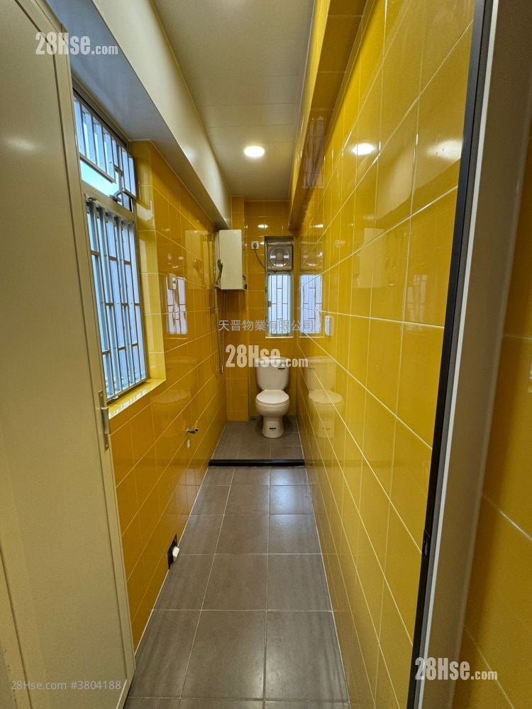 红湾阁 售盘 4 房 , 2 浴室 647 平方尺