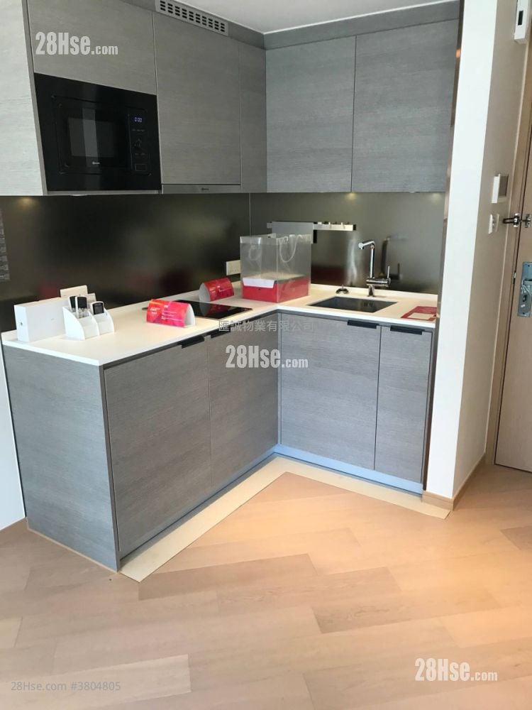 Upper East Sell 1 Bedroom , 1 Bathroom 311 ft²