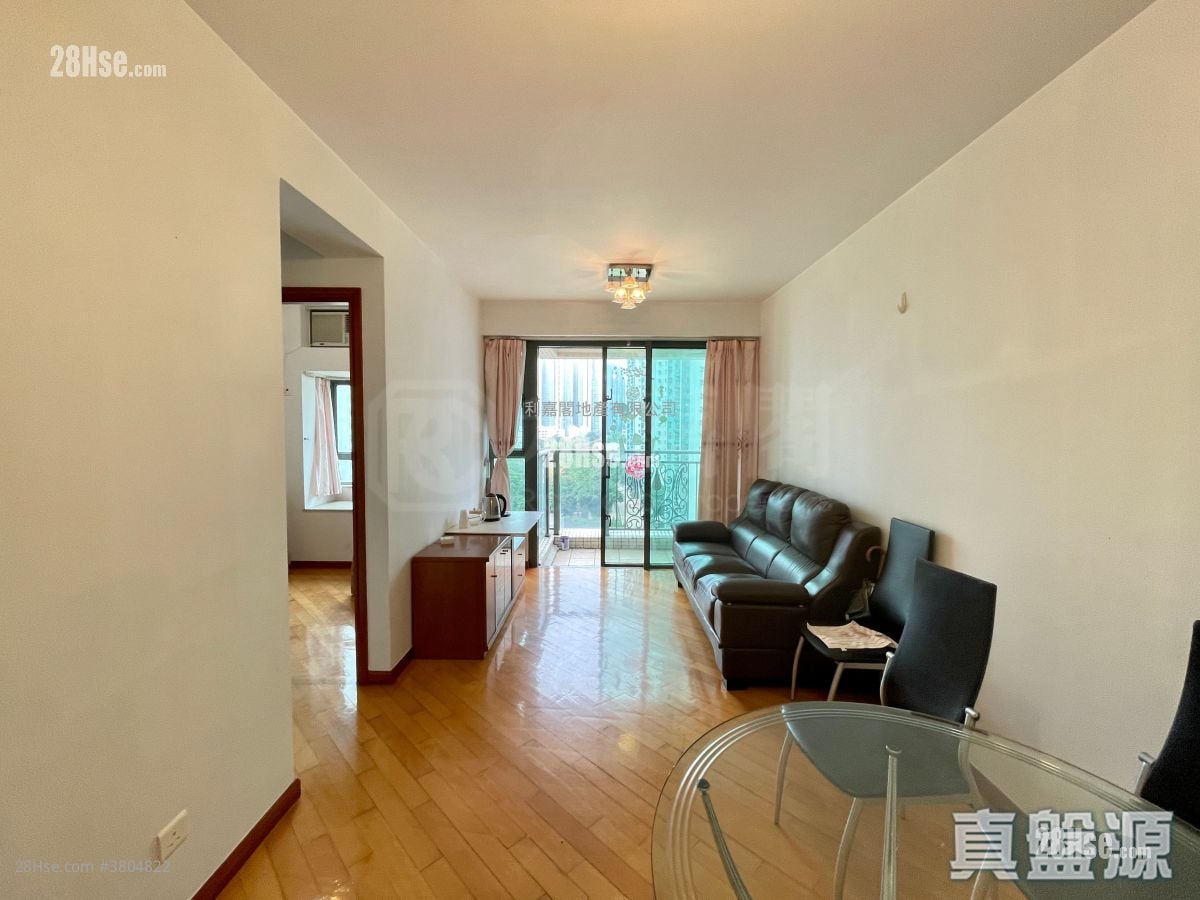 Residence Oasis Sell 2 Bedrooms , 1 Bathroom 488 ft²